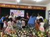 Các bé lớp A1 tặng hoa và quà các cô trong Ban giám hiệu nhà trường nhân ngày Nhà giáo Việt Nam 20 11