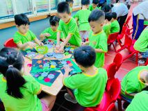 Làm tranh các chú thỏ dễ thương